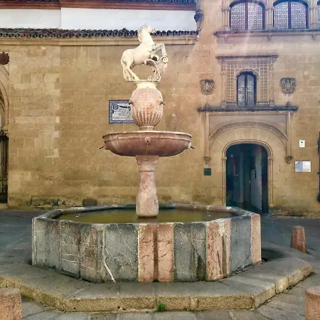 Patio De Lineros