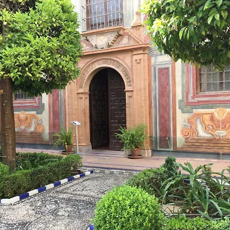 Patio De Lineros *